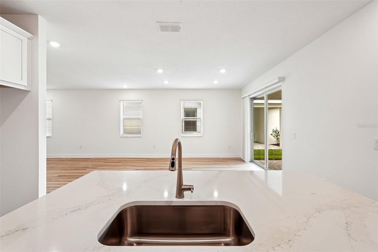 8221 Seaflower Parkway, Bradenton, FL 34210 Photo