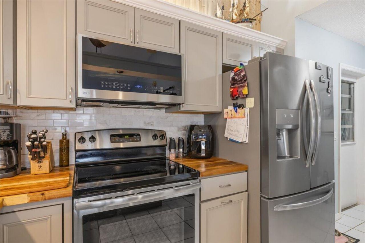 2538 SE Tropical East Circle, Port Saint Lucie, FL 34952 Photo
