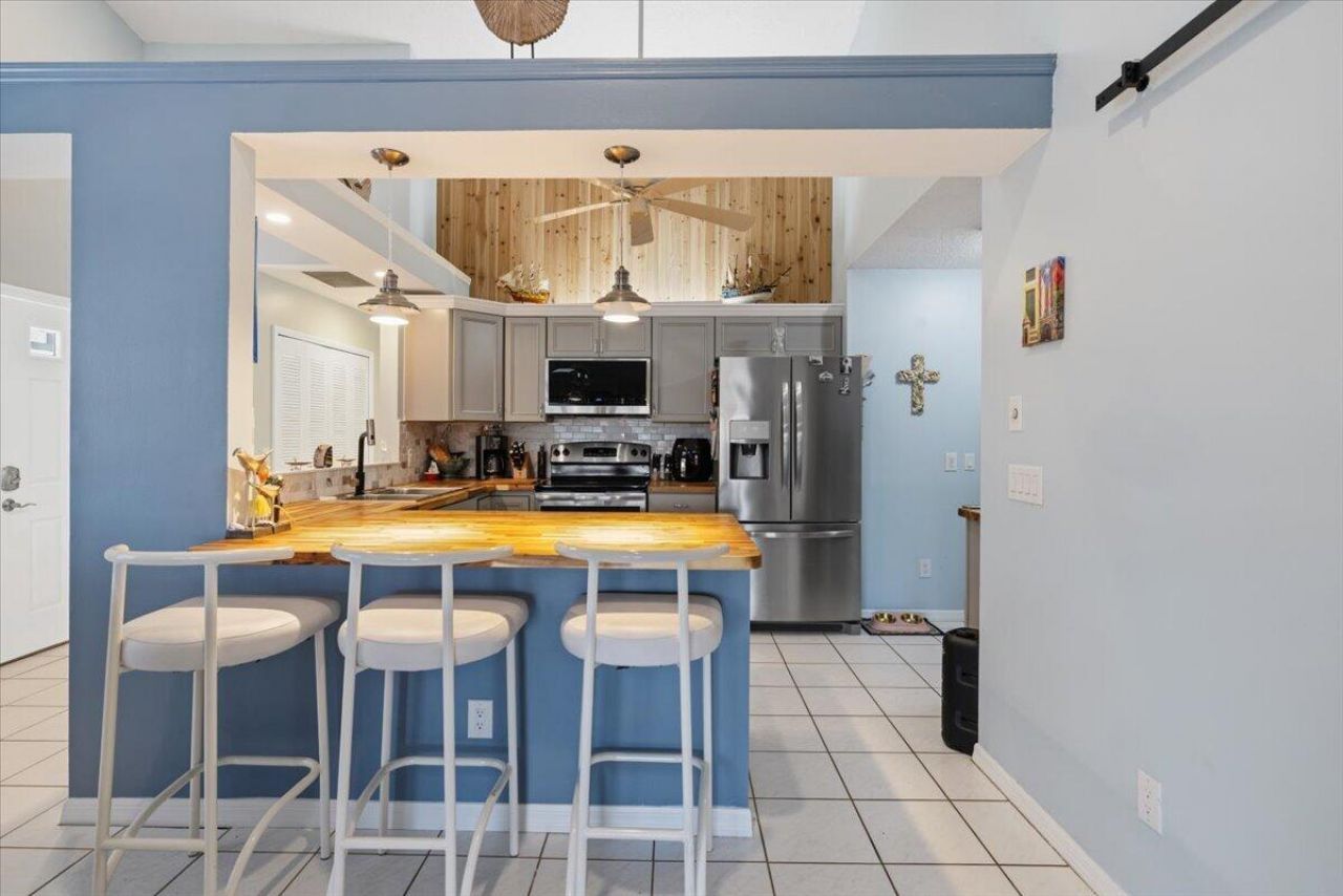 2538 SE Tropical East Circle, Port Saint Lucie, FL 34952 Photo