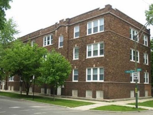3840 W ROSCOE Street , Unit 2, Chicago, IL 60641