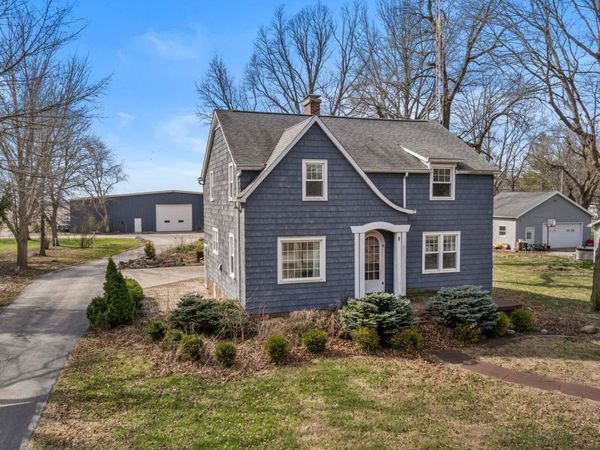 400 E 3rd Street, Brocton, IL 61917