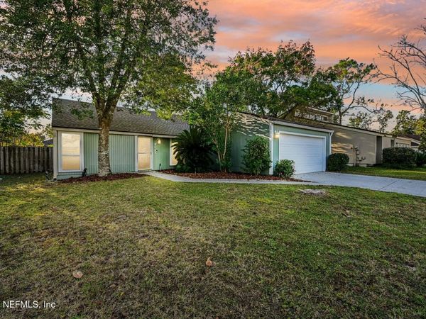 8064 KILWINNING Lane, Jacksonville, FL 32244