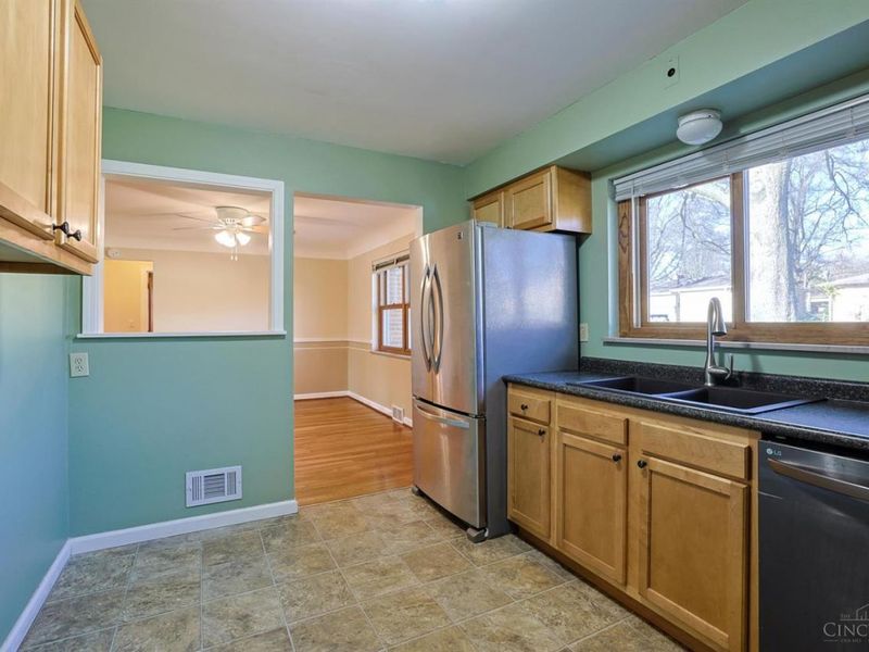 5921 Monticello Avenue, Cincinnati, OH 45224 Photo 12