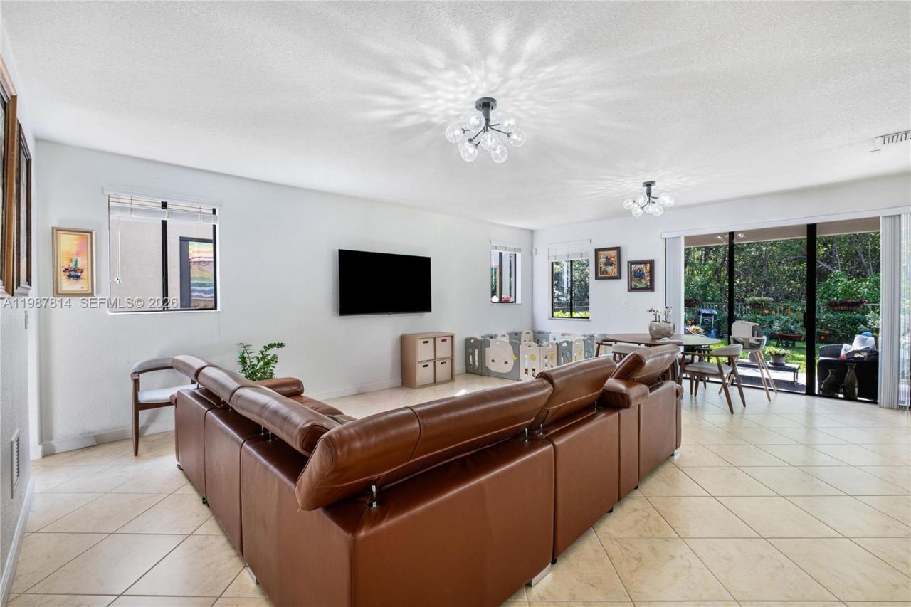 7726 SW 193rd Ln, Unit 7726, Cutler Bay, FL 33157 Photo