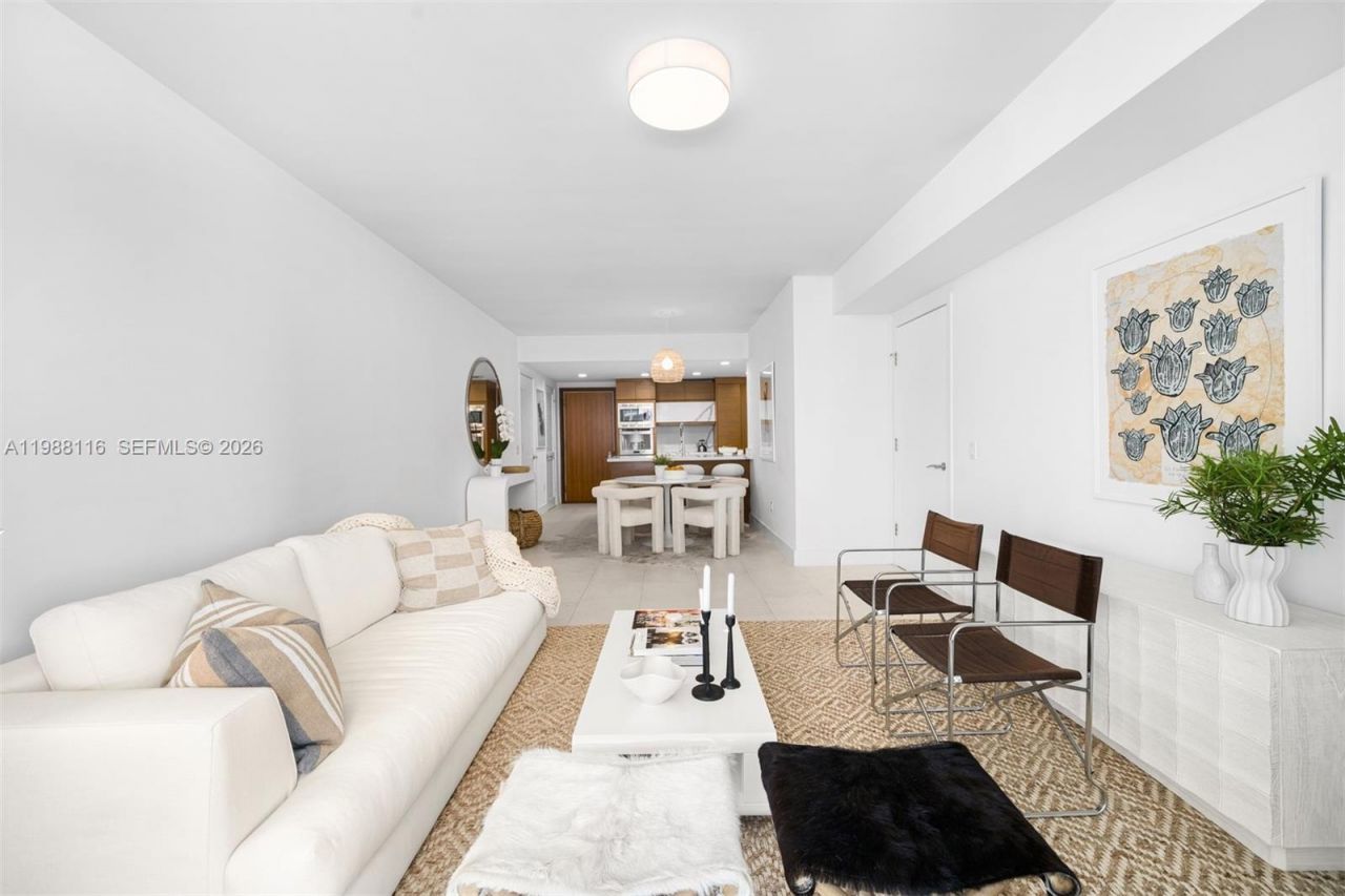 5875 Collins Ave , Unit 906, Miami Beach, FL 33140 Photo