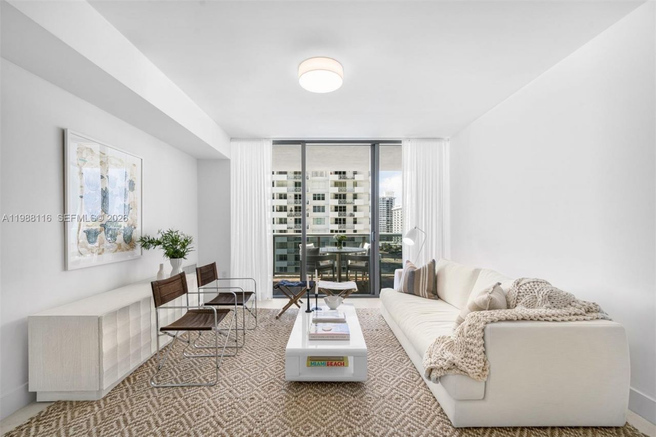 5875 Collins Ave , Unit 906, Miami Beach, FL 33140 Photo