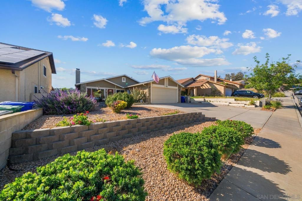 7454 Gayneswood, San Diego, CA 92139 Main Photo