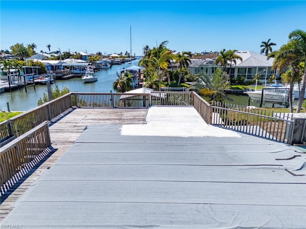 3535 Fifth Ave, Saint James City, FL 33956 Photo