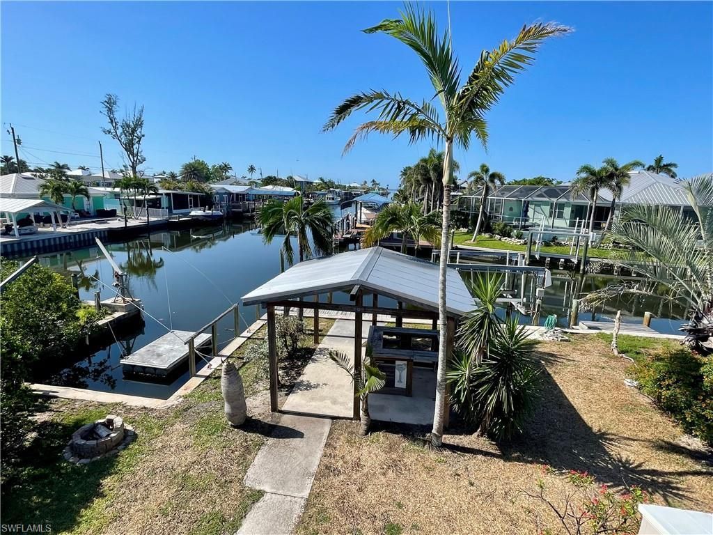 3535 Fifth Ave, Saint James City, FL 33956 Photo