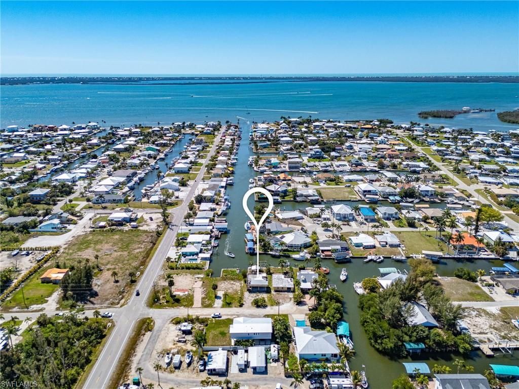 3535 Fifth Ave, Saint James City, FL 33956 Photo