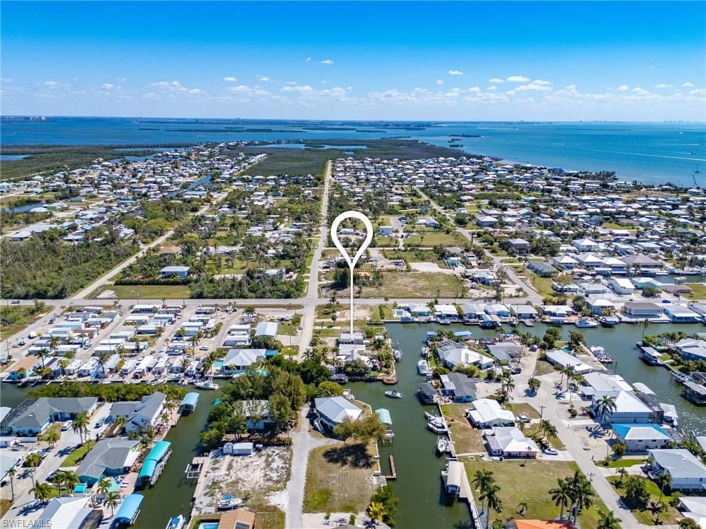 3535 Fifth Ave, Saint James City, FL 33956 Photo