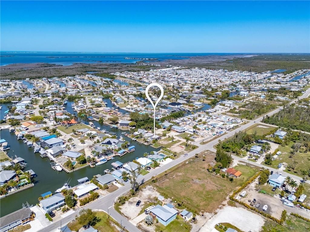 3535 Fifth Ave, Saint James City, FL 33956 Photo