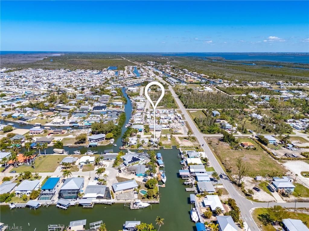 3535 Fifth Ave, Saint James City, FL 33956 Photo