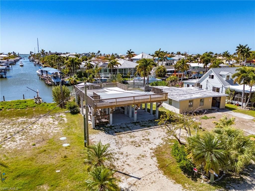 3535 Fifth Ave, Saint James City, FL 33956 Photo