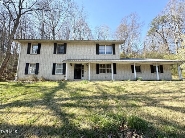 1721 Valley View Drive, Big Stone Gap, VA 24219