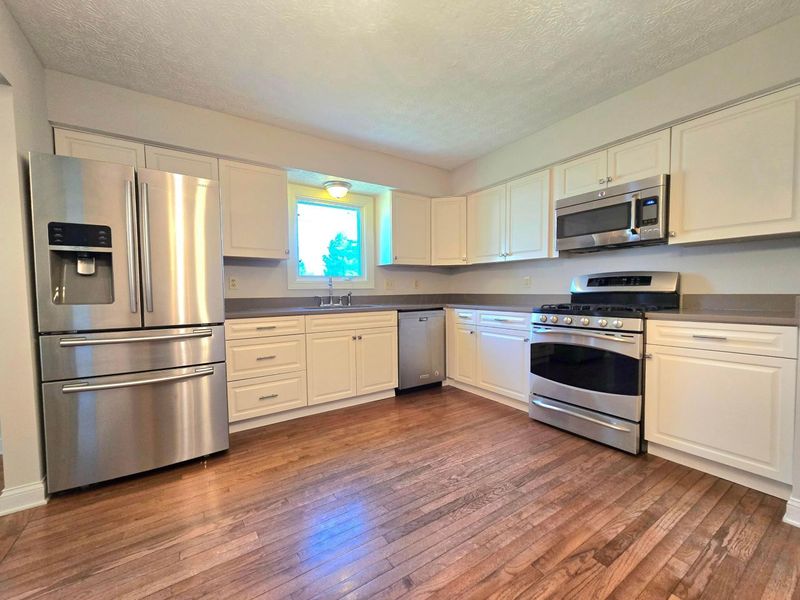 6998 Carrick Court, Dublin, OH 43017 Photo 6