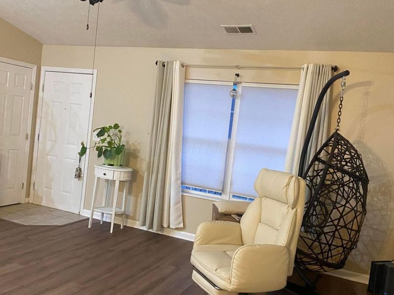 1214 Old Pond Drive , Marion, OH 43302 Photo 2