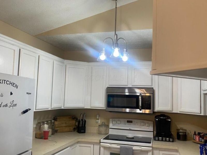 1214 Old Pond Drive , Marion, OH 43302 Photo 5