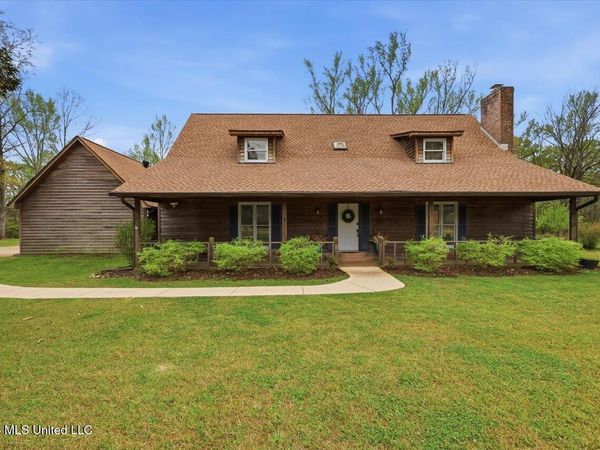 101 Country Meadow Road, Clinton, MS 39056