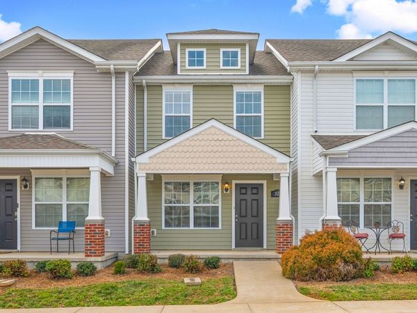 324 Sam Houston Cir , Clarksville, TN 37040