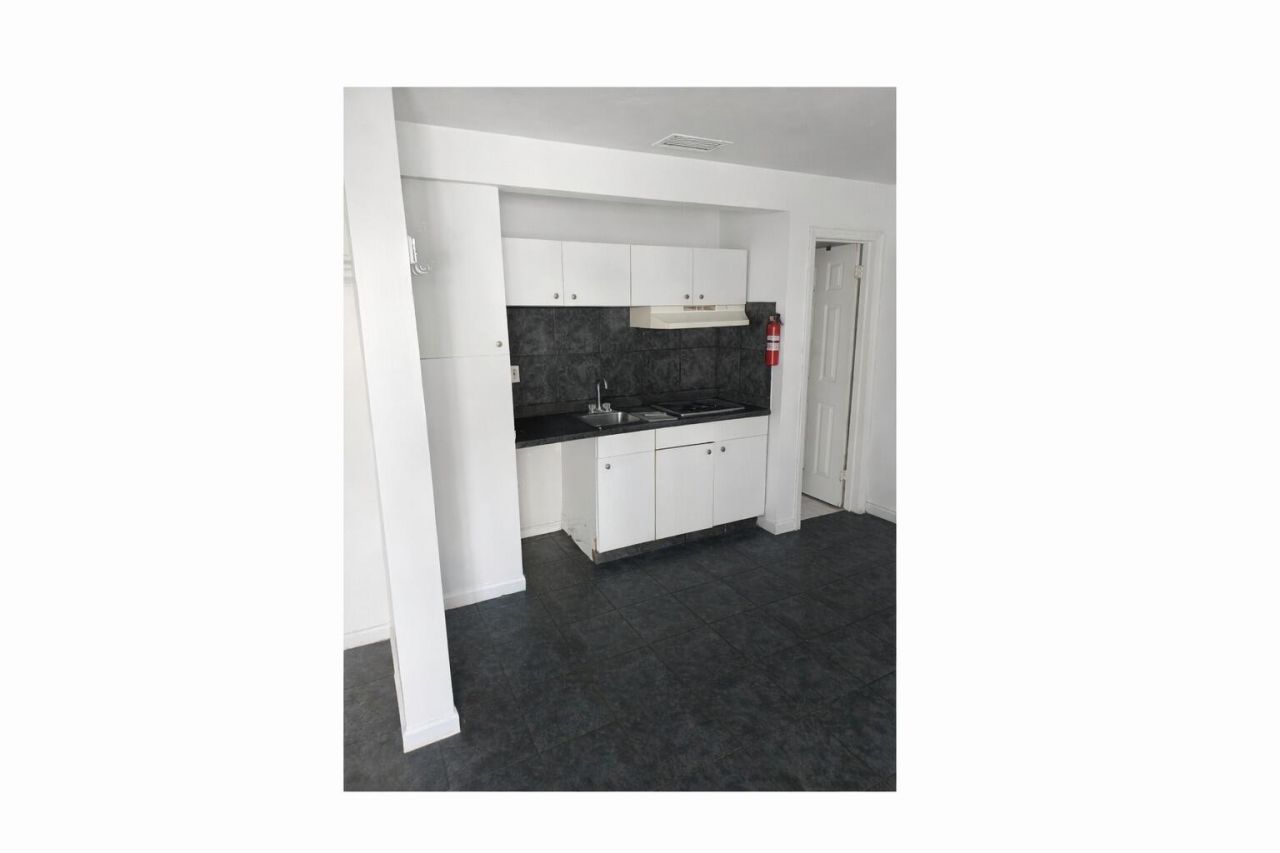 1927 Lincoln Street, Unit 1-8, Hollywood, FL 33020 Photo