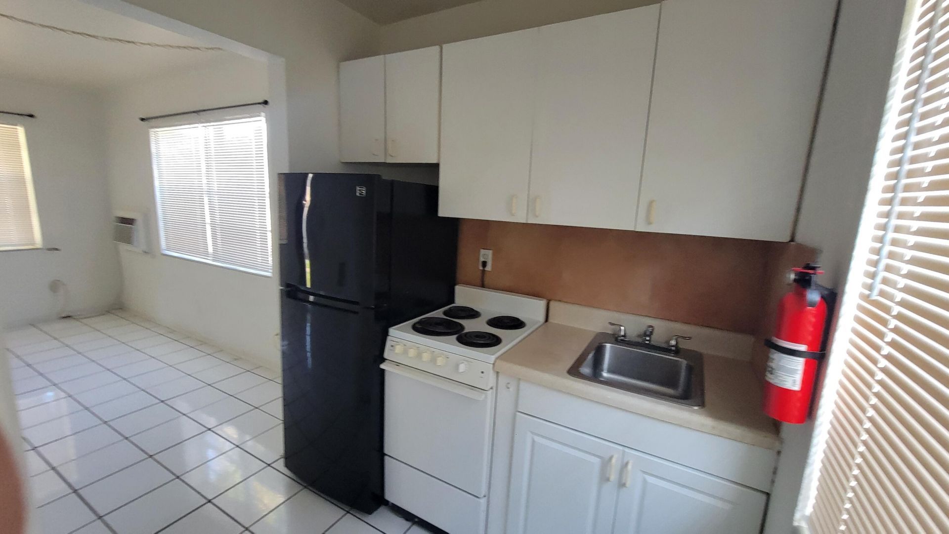 1927 Lincoln Street, Unit 4, Hollywood, FL 33020 Photo