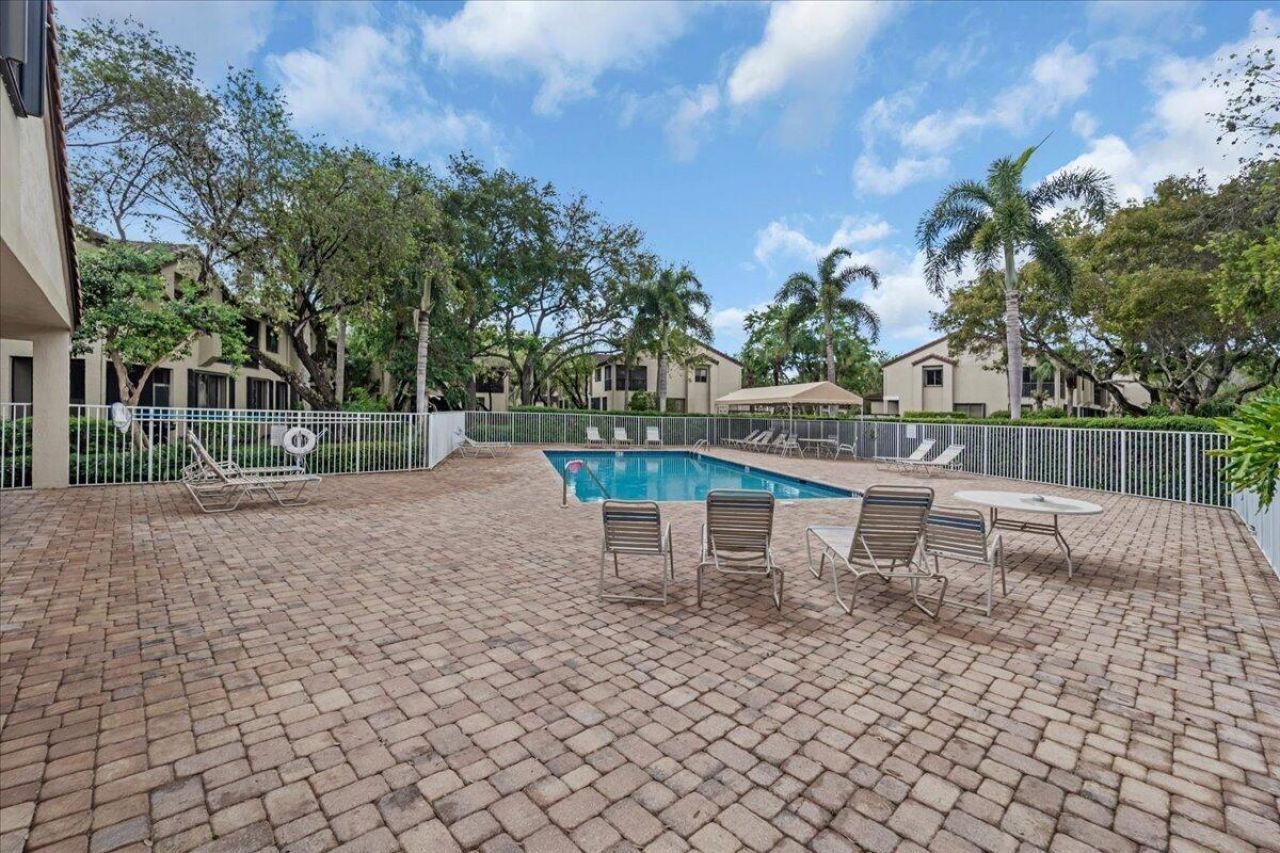 10538 NW 10th Street, Plantation, FL 33322 Photo