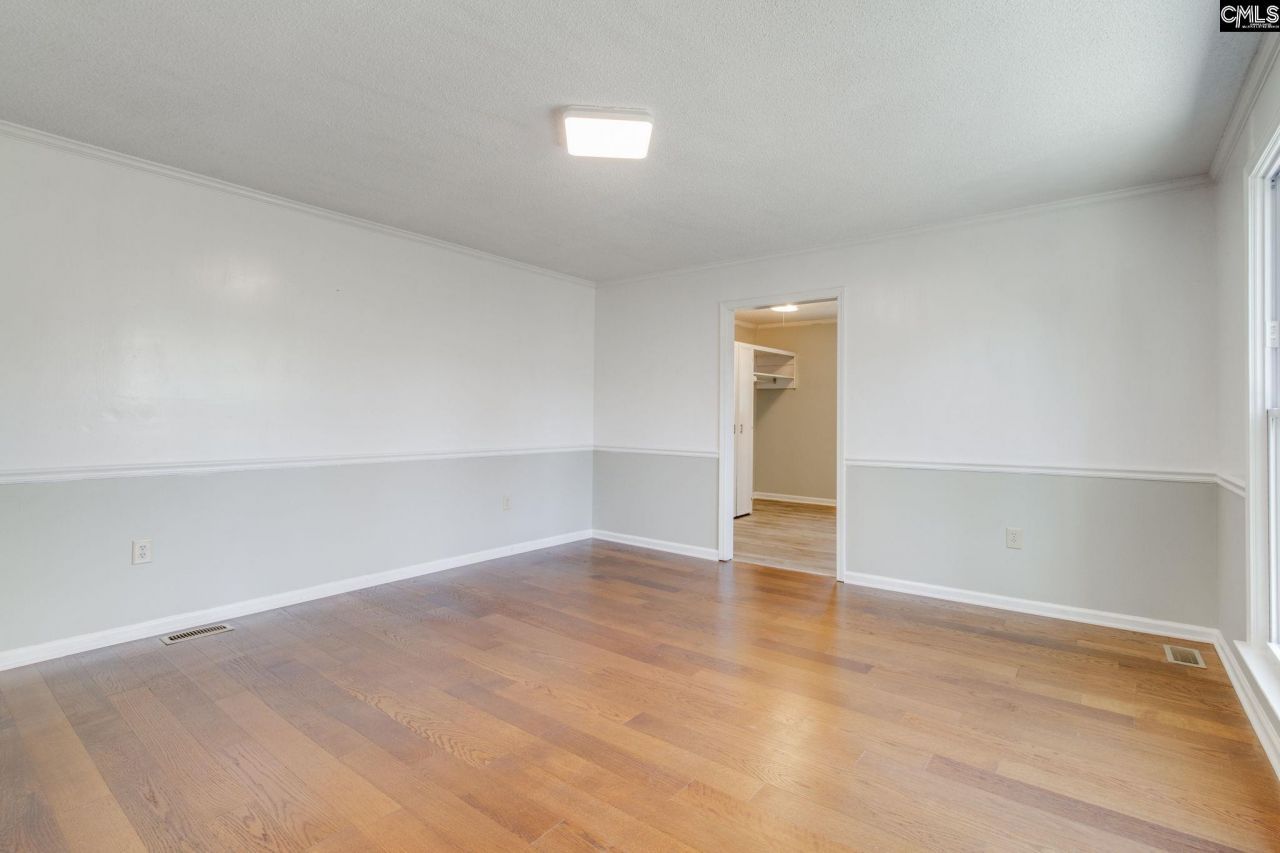 7905 Castleton Lane Photo 22