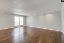 7905 Castleton Lane photo 4