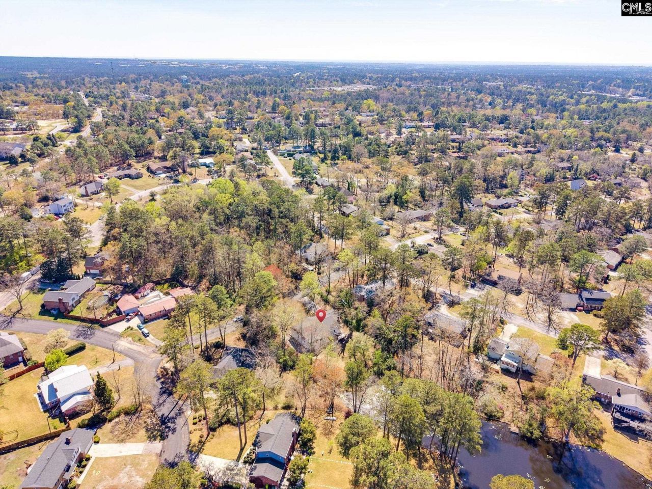 7905 Castleton Lane Photo 45