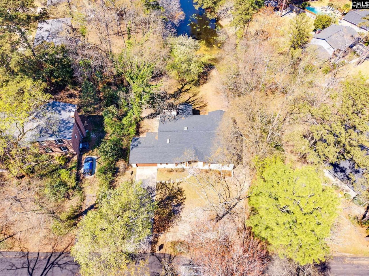 7905 Castleton Lane Photo 46