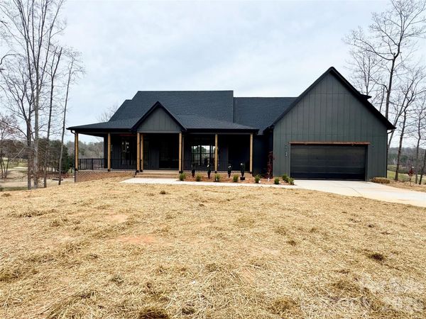 191 Broken Arrow Drive , Statesville, NC 28677