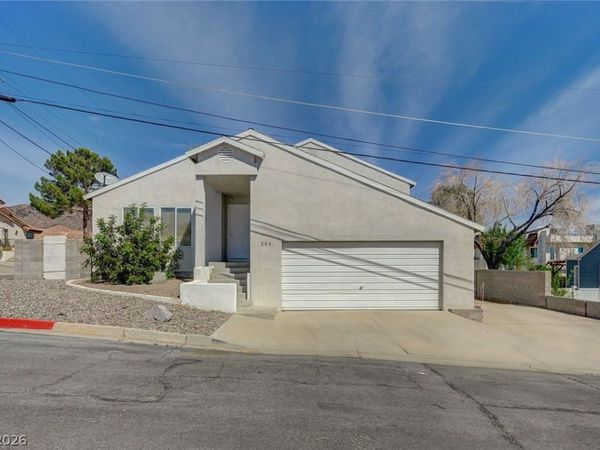 204 Donner Way, Boulder City, NV 89005