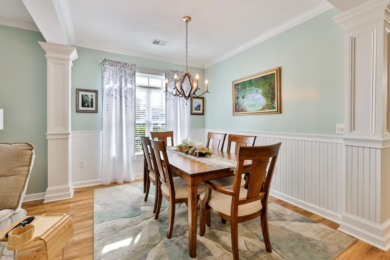 400 Mahogany Dr. Photo 11