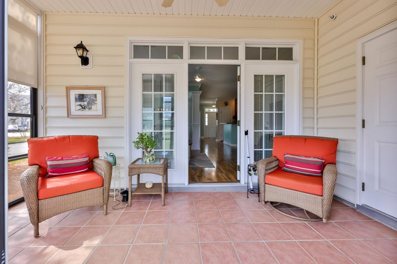 400 Mahogany Dr. Photo 23