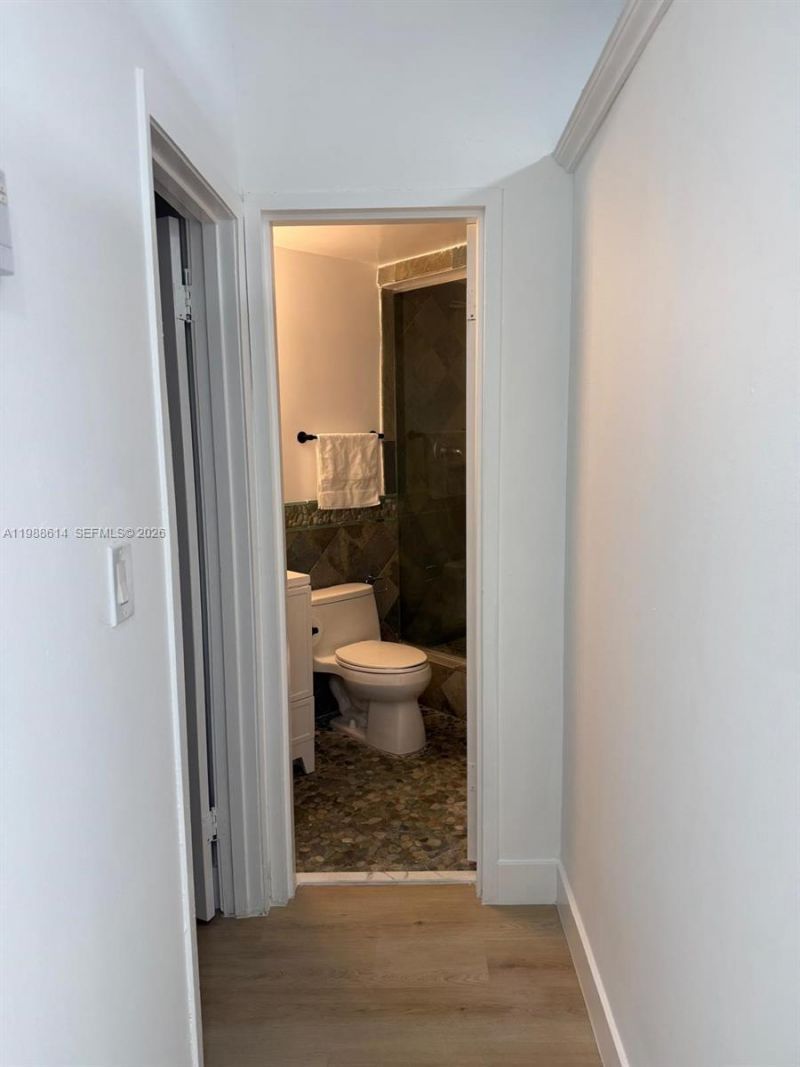 825 Brickell Bay Dr, Unit 342, Miami, FL 33131 Photo