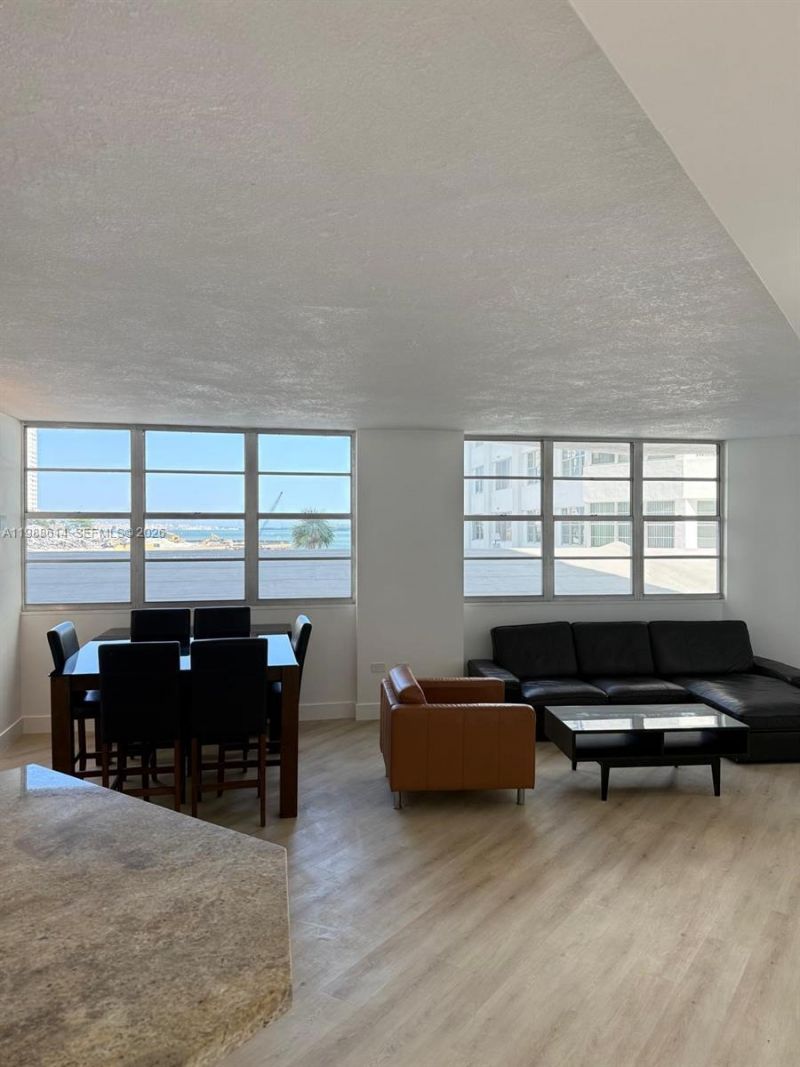 825 Brickell Bay Dr, Unit 342, Miami, FL 33131 Photo