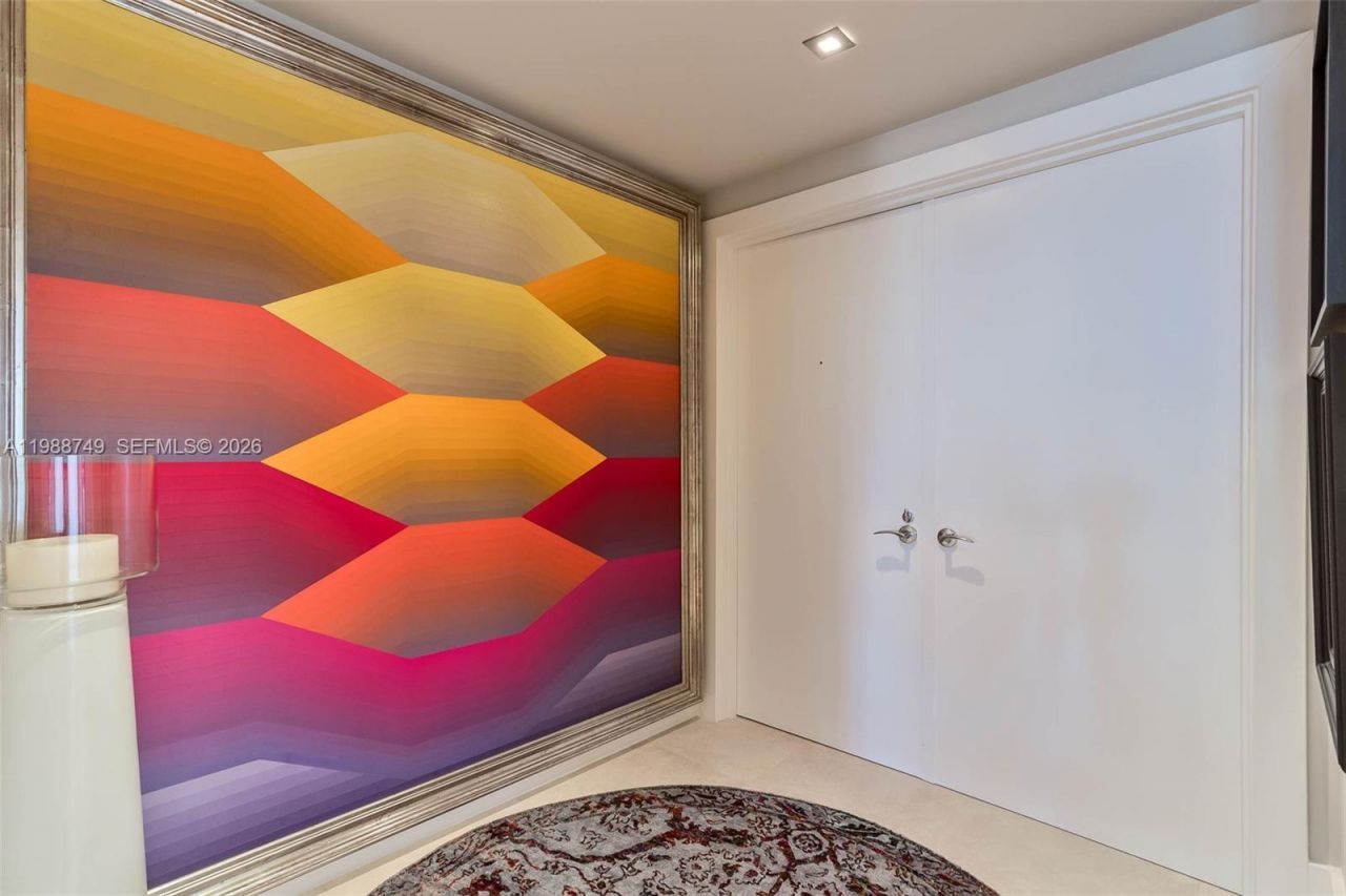 3737 Collins Ave , Unit S-203, Miami Beach, FL 33140 Photo