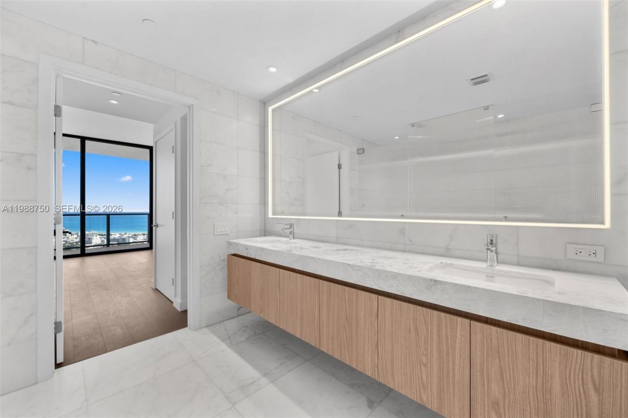 500 Alton Rd , Unit 3704, Miami Beach, FL 33139 Photo