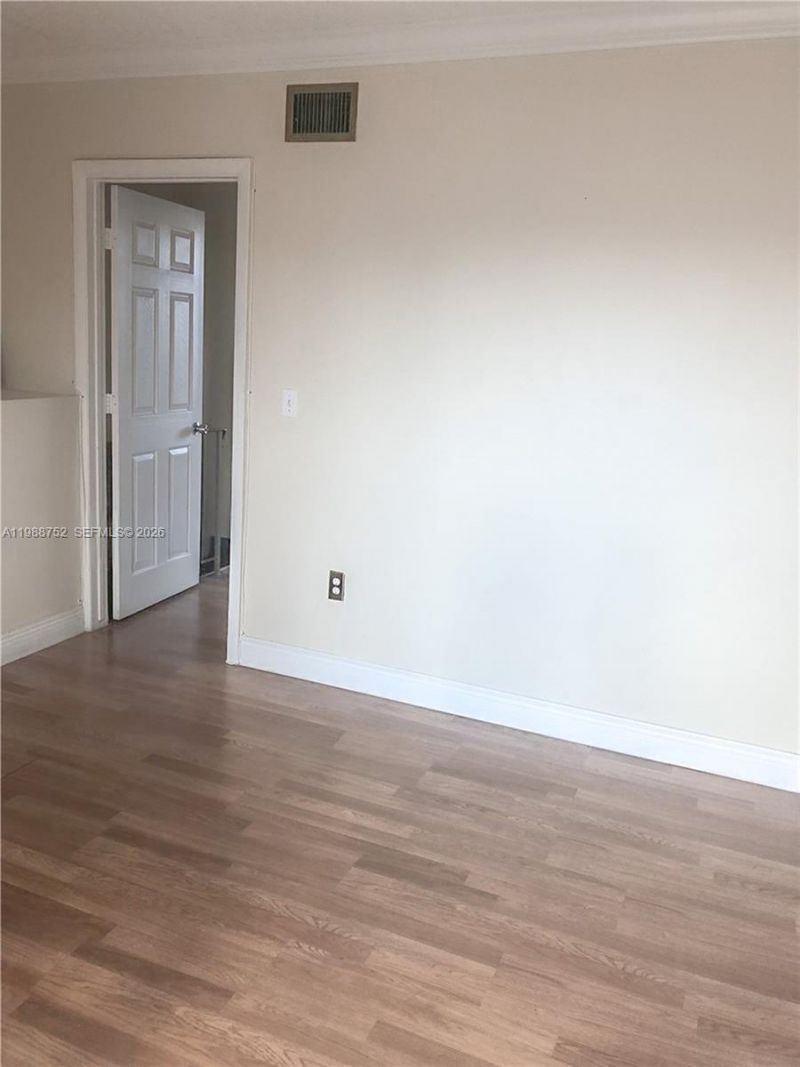 4415 W 10th Ln , Unit 14, Hialeah, FL 33012 Photo