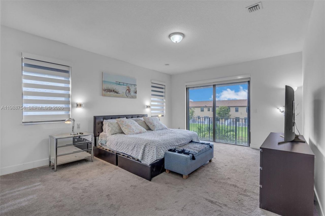 3332 W 95th Ter, Unit ., Hialeah, FL 33018 Photo