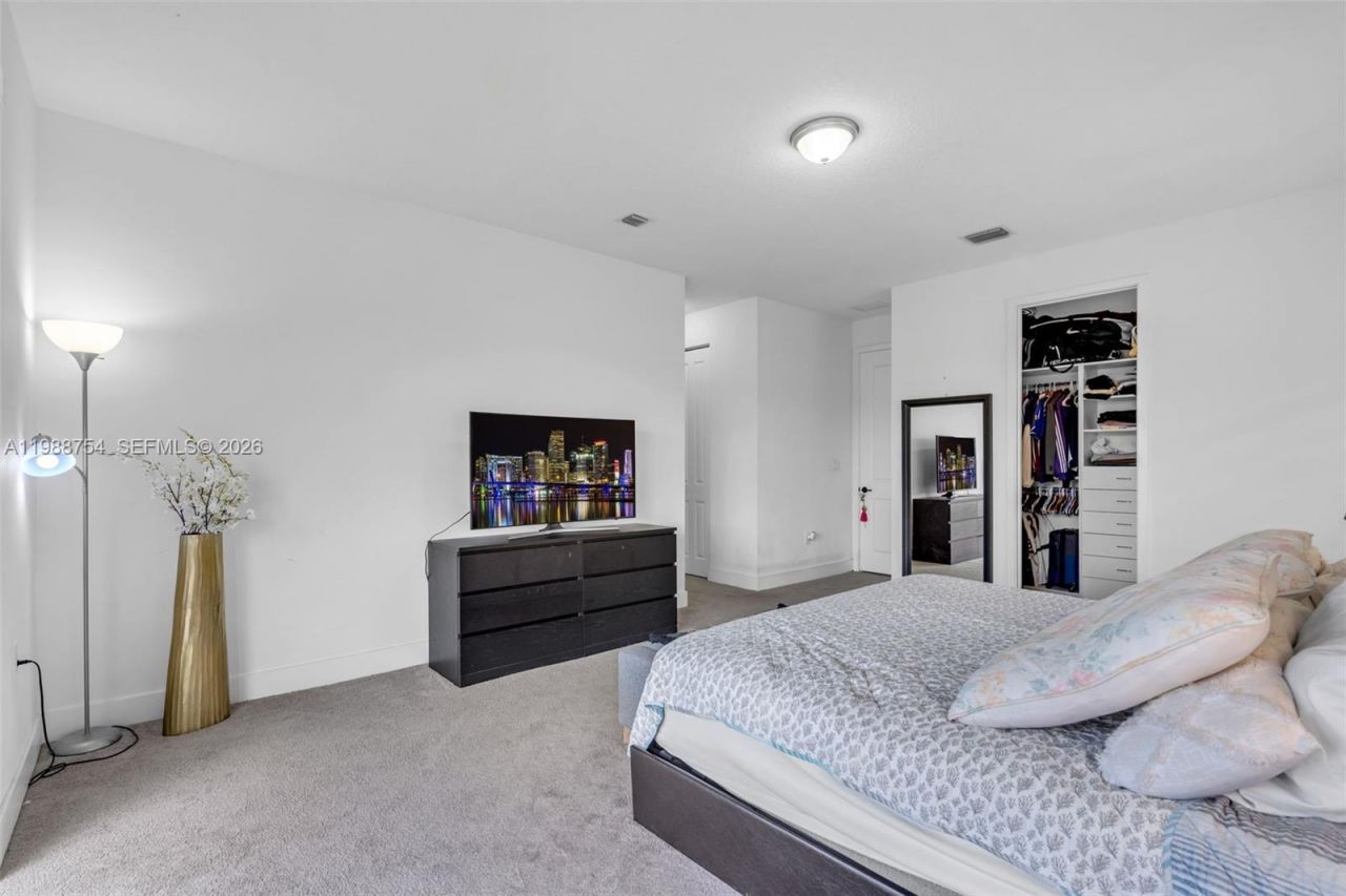 3332 W 95th Ter, Unit ., Hialeah, FL 33018 Photo