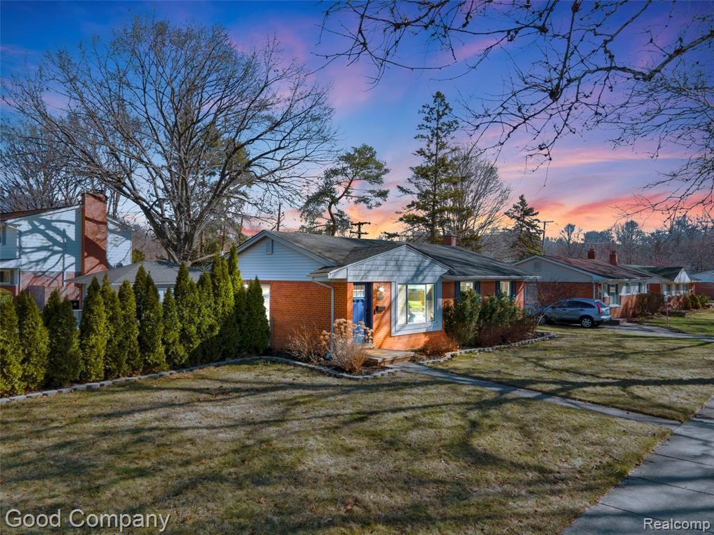 31548 Fairfax Street, Livonia, MI 48152 Main Photo