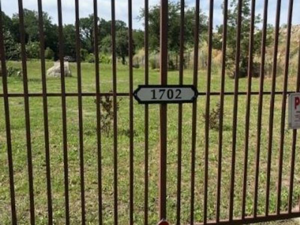 1702 Seale Street, Dallas, TX 75208