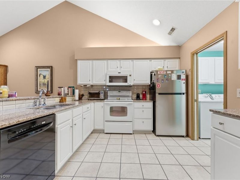 4212 Tannybrooke Lane NW, Unit 1C, Canton, OH 44718 Photo 10