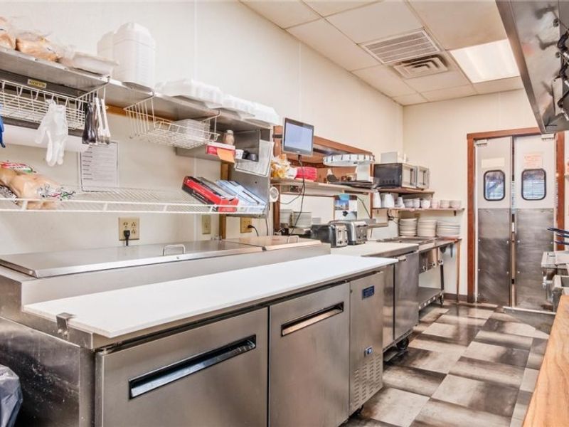 2000 E Wheeling Avenue, Cambridge, OH 43725 Photo 22