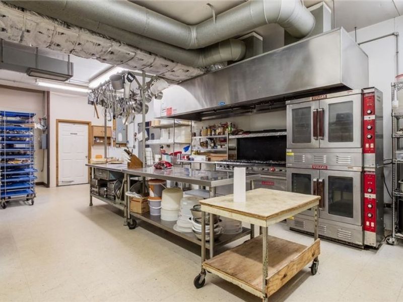 2000 E Wheeling Avenue, Cambridge, OH 43725 Photo 33