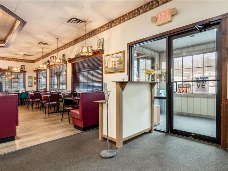 2000 E Wheeling Avenue, Cambridge, OH 43725 Photo 4