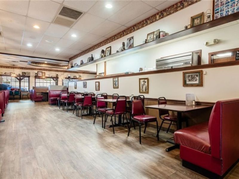 2000 E Wheeling Avenue, Cambridge, OH 43725 Photo 8