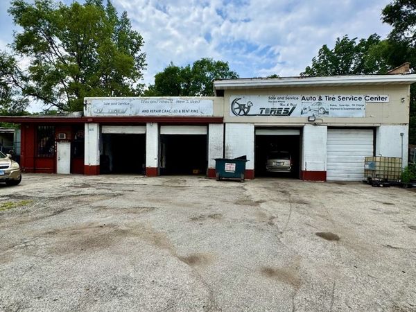 10610 S Vincennes Avenue , Chicago, IL 60643